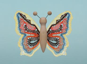 Preview: 028 Klöppelbrief Schmetterling "Kleiner Fuchs" für Holzkörper